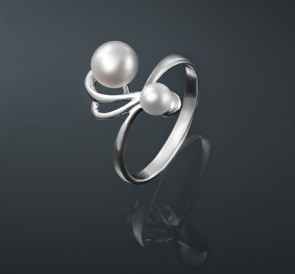 Серебряное кольцо с жемчугом к-130103: белый пресноводный жемчуг, серебро 925°