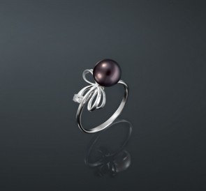 Серебряное кольцо с жемчугом к-130810-ч: чёрный пресноводный жемчуг, серебро 925°